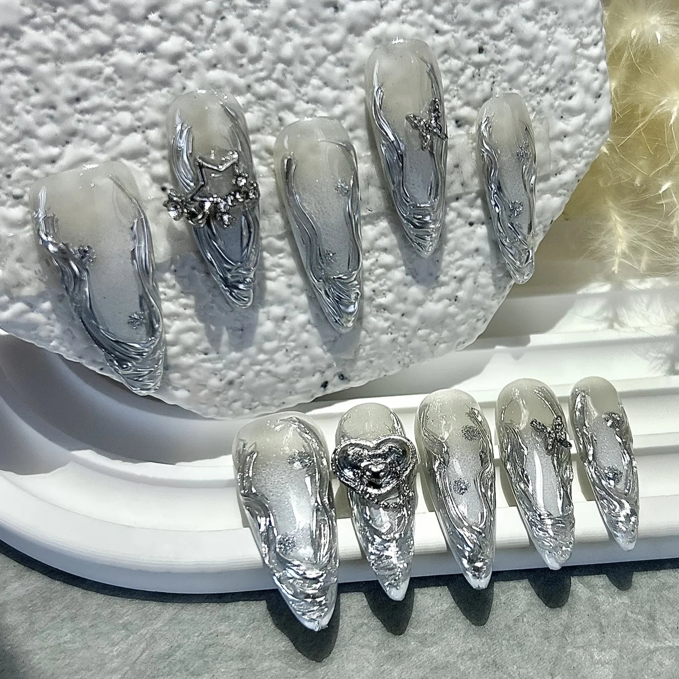 Gradient Silver Vine Heart Long Press-On Nails